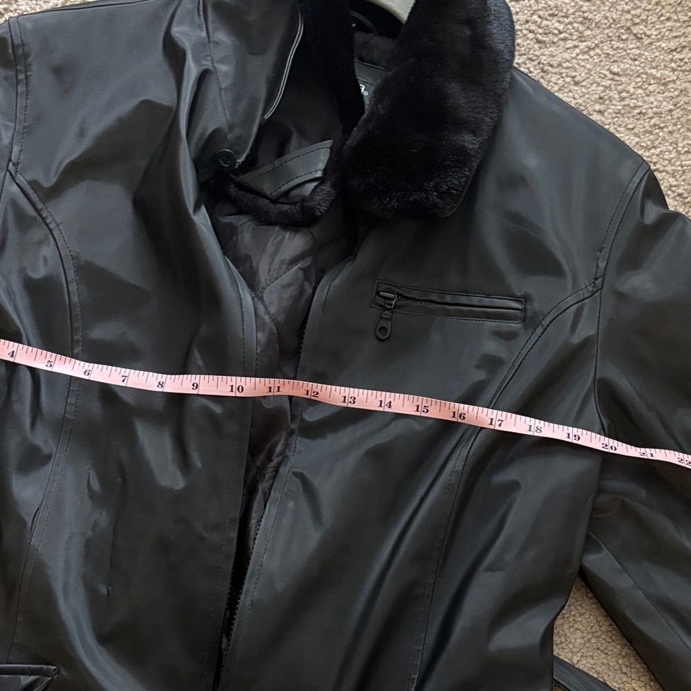 Giacca A Gallery Company: Black Coat with faux fur trim women’s size large - Picture 3 of 8